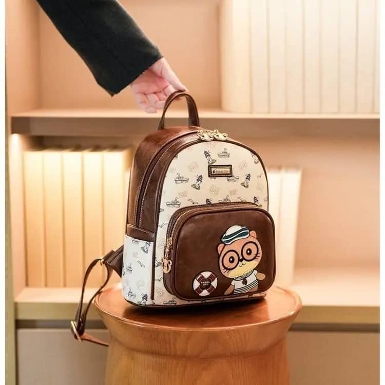 کیف وارداتی 8696